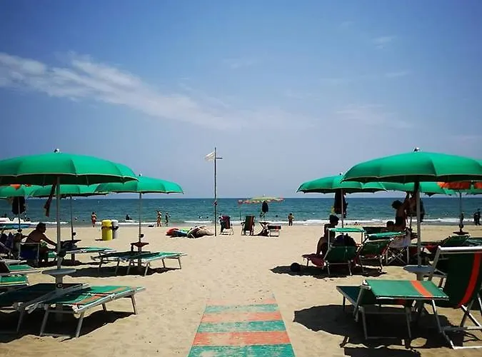 Country Club Sport ベッド・アンド・ブレックファスト アルバ・アドリアティカ